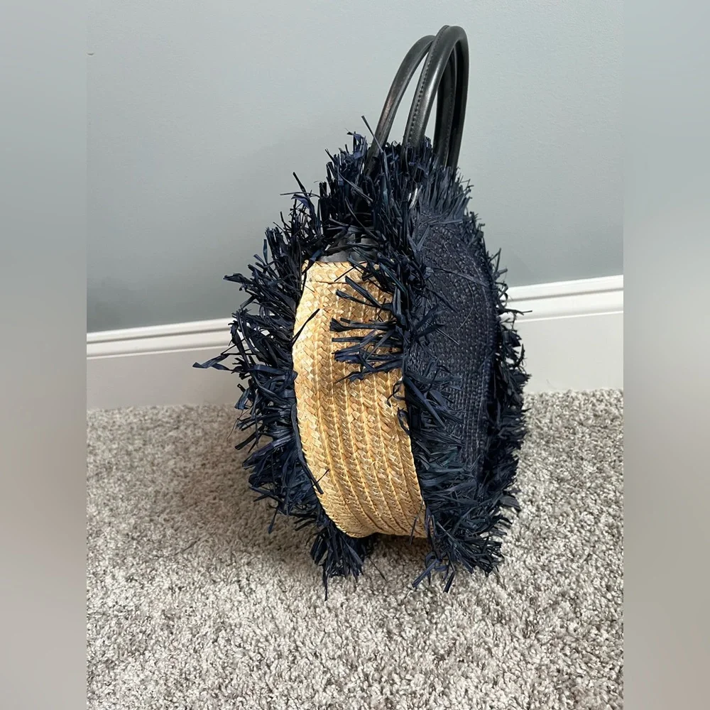 Buji Baja Round Navy Straw bag - Picture 3 of 5
